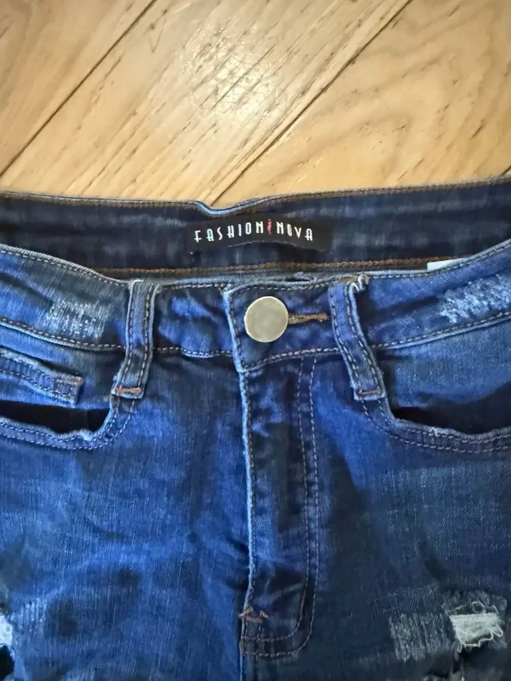 Fashion Nova Women's Size 3 Dark Wash Distressed Ripped Skinny Jeans